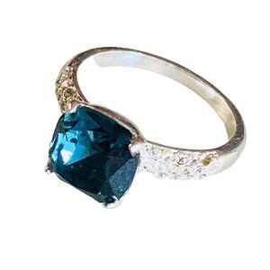 Fashion Ring Blue Faceted Stone Clear Rhinestone Accents Size 9 Women